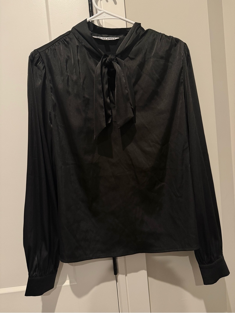 Walter Baker Black Tie-Neck Long Sleeve Blouse